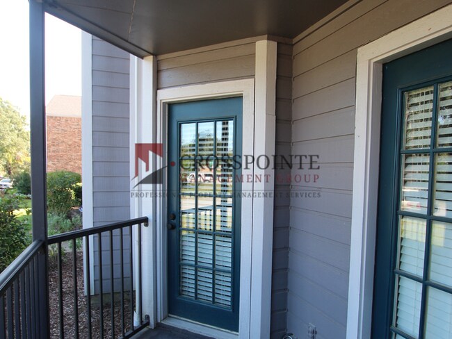 Building Photo - 1 Bedroom, 1 Bathroom Upstairs Apartment in Tyler!