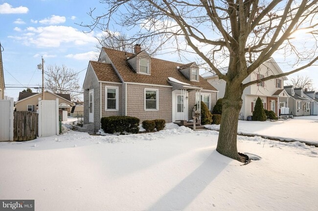 Building Photo - 3413 Yardley Dr