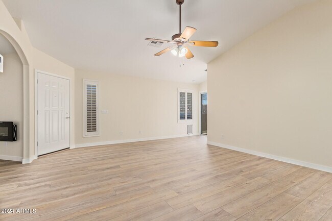 Building Photo - 3211 E Kristal Way