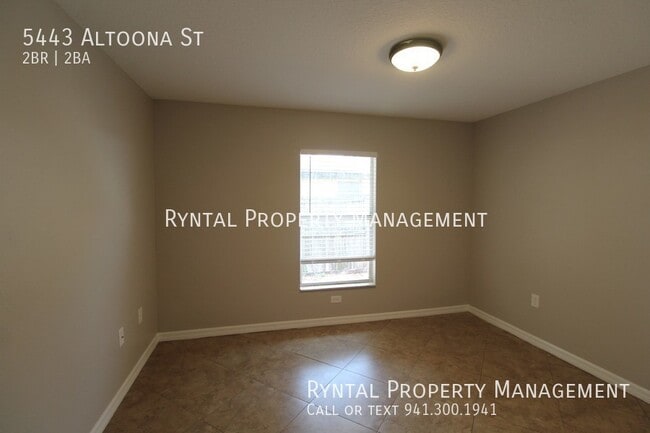 Building Photo - 5443 Altoona St