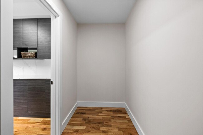 Building Photo - 354 Winding Wy