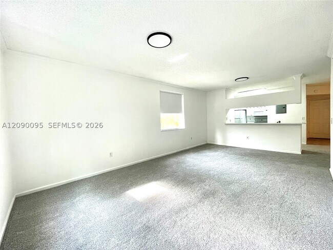 Building Photo - 17125 N Bay Rd
