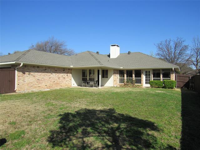 Building Photo - 2312 Blue Cypress Dr