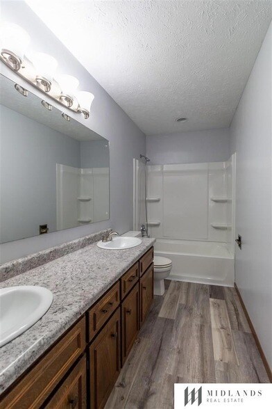 Building Photo - 13302 S 26th Ave