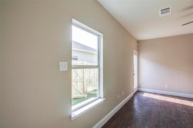 Building Photo - 493 Canvas Ct