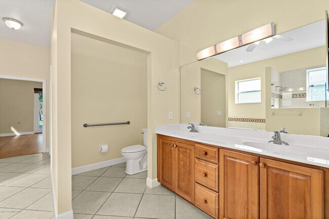 Building Photo - 845 S Tropical Trail