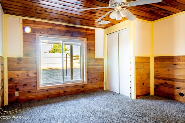 Building Photo - 3225 N Starlight Dr