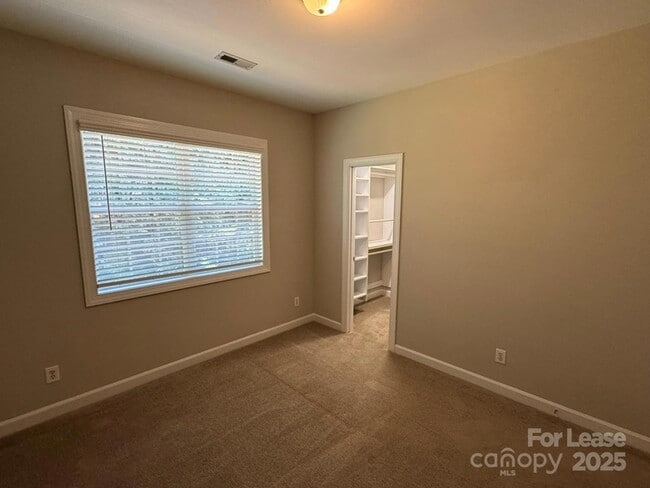 Building Photo - 11432 McGinns Trace Ct