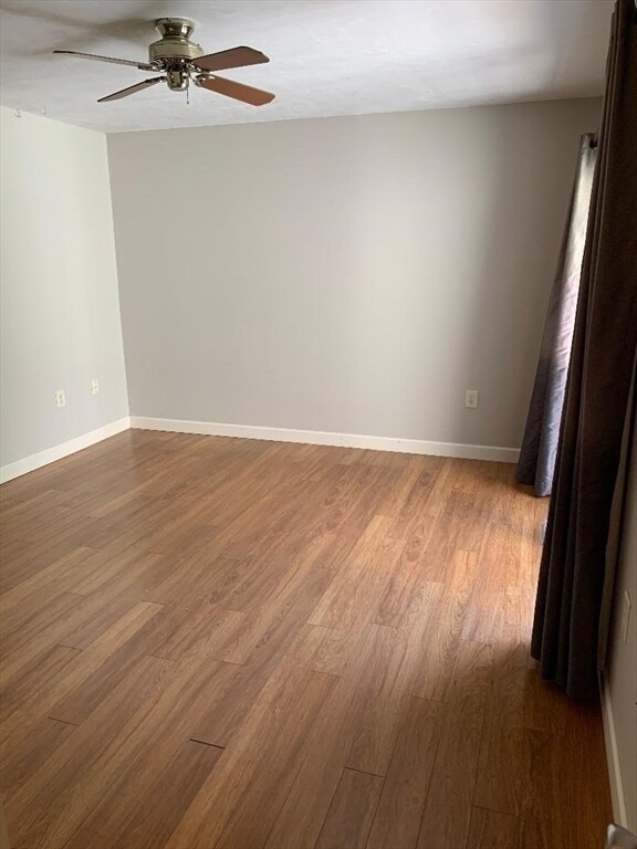 Building Photo - 906 Edgebrook Dr