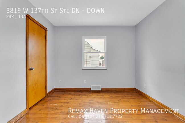 Building Photo - 3819 W 137th St
