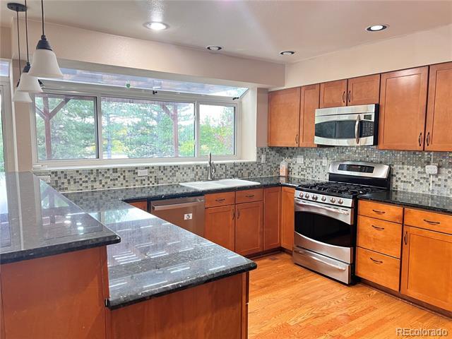 Building Photo - 9937 Spring Hill Ln