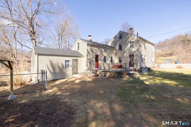 Building Photo - 1187 Mt Carmel Ave