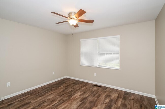 Building Photo - 12298 Richard St