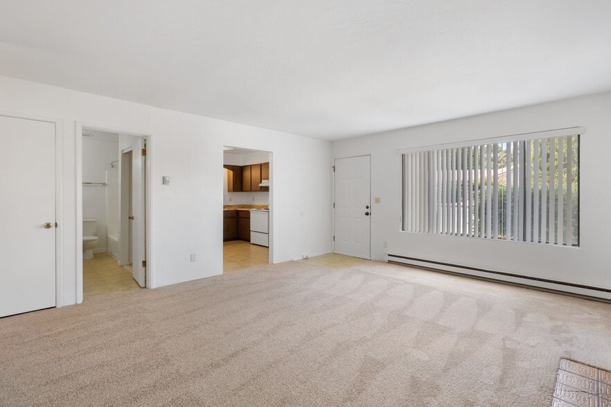 Building Photo - 1299 Tapadero Dr