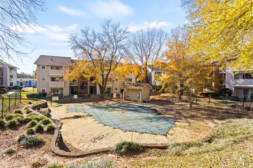 Building Photo - 2601 Duncan Chapel Rd