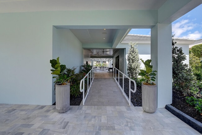 Building Photo - 2701 N Ocean Blvd