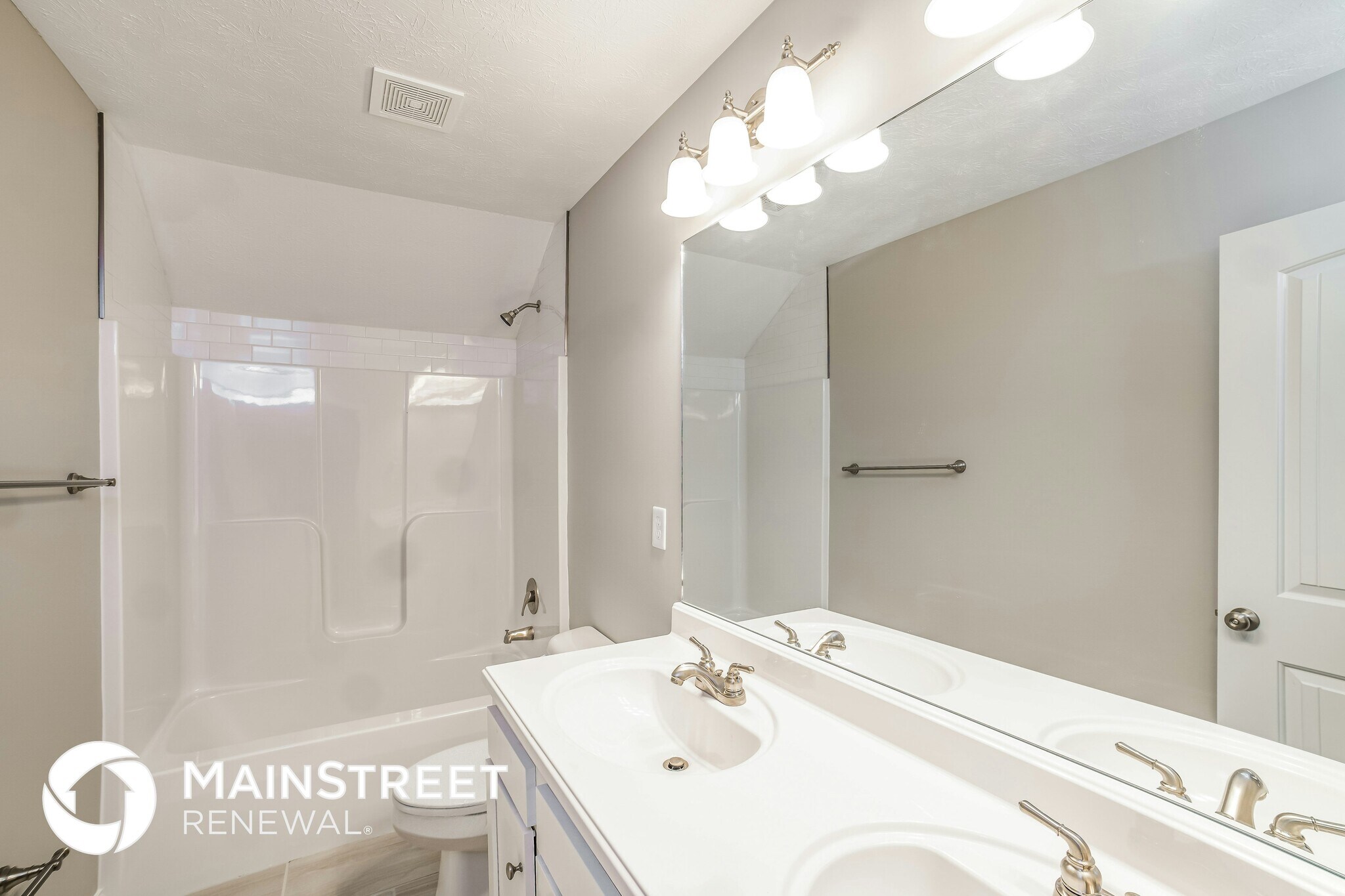 Building Photo - 9137 River Trail Dr