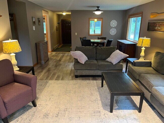 Building Photo - 9 Fawn Meadows