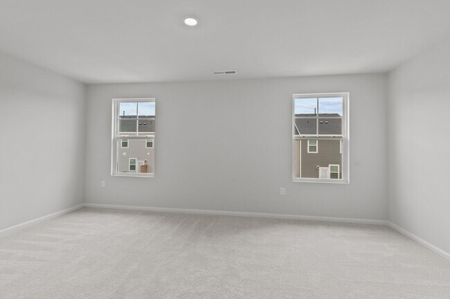 Building Photo - 1946 Rosedale Rdg Ave