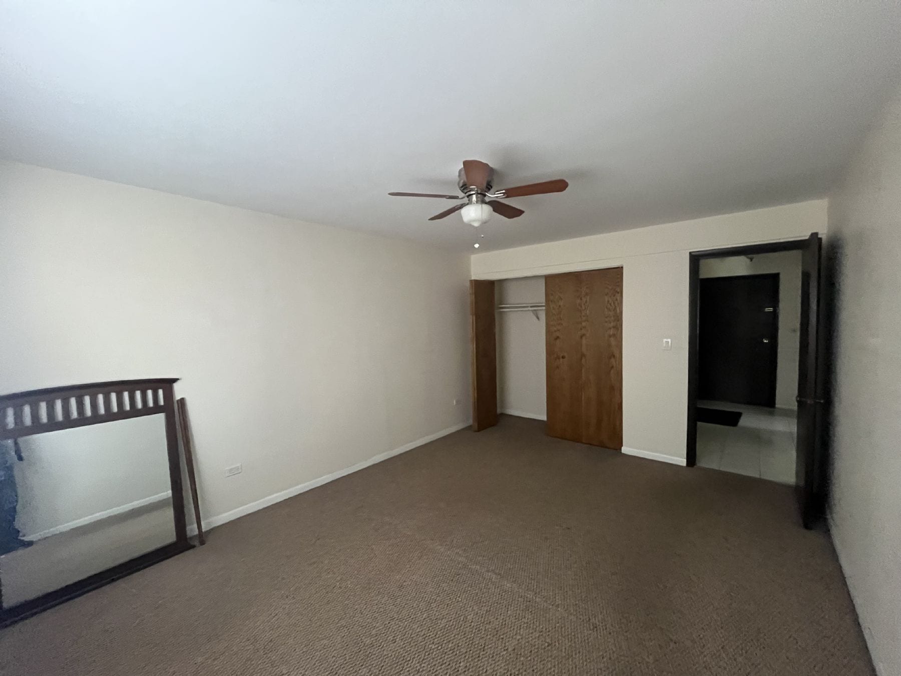 Building Photo - 5680 N Elston Ave