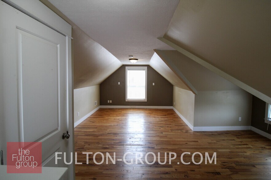 Building Photo - 140 Diamond Ave SE