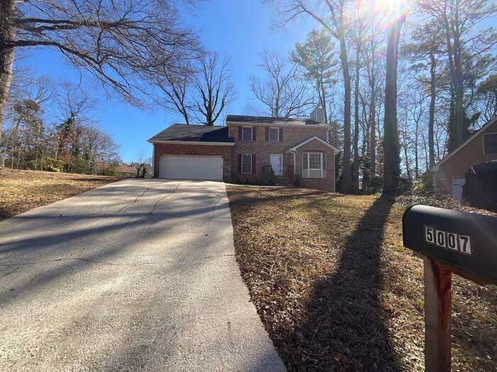 Building Photo - 5007 Fieldgreen Crossing