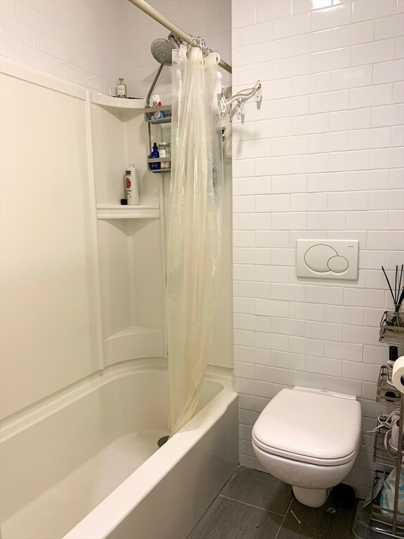 Building Photo - 33 Anderson St