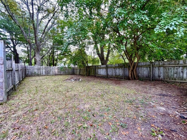 Building Photo - Two Bedroom Home in Muskegon