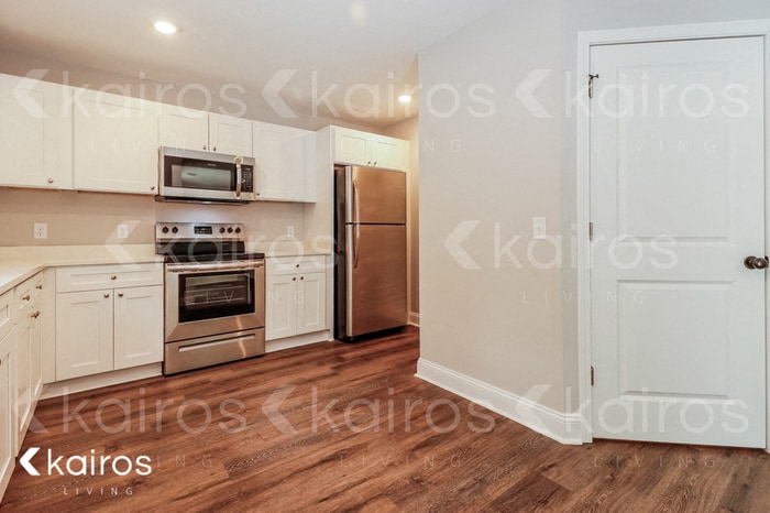 Building Photo - 149 Cottage Grove Rd