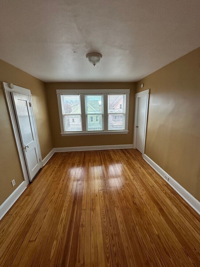 Building Photo - French St. 201-203