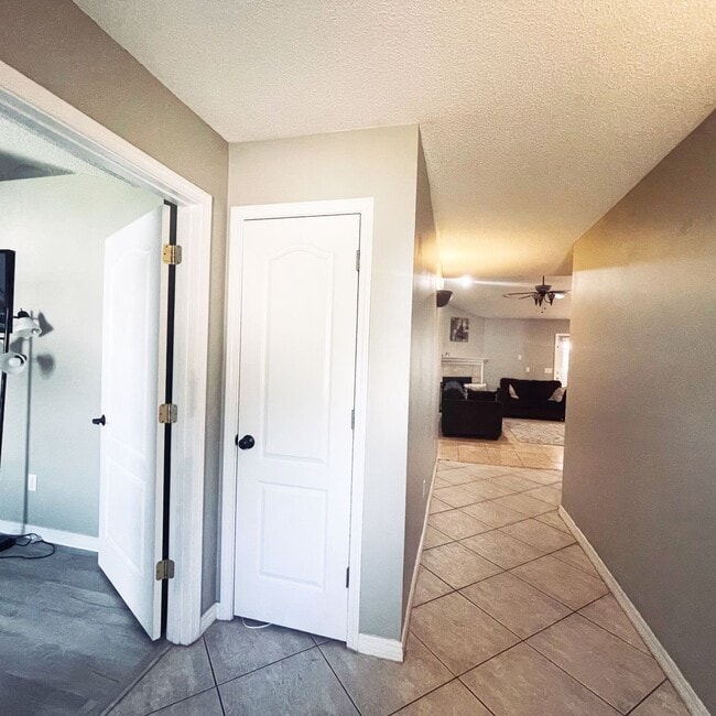 Building Photo - 3bedroom in Fort Walton