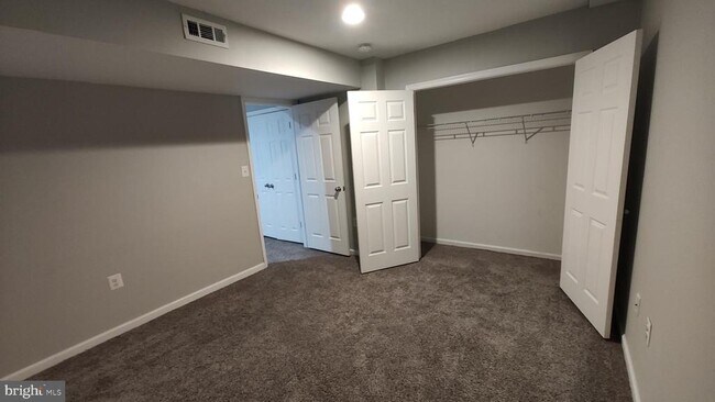 Building Photo - 3 Jack Pine Pl