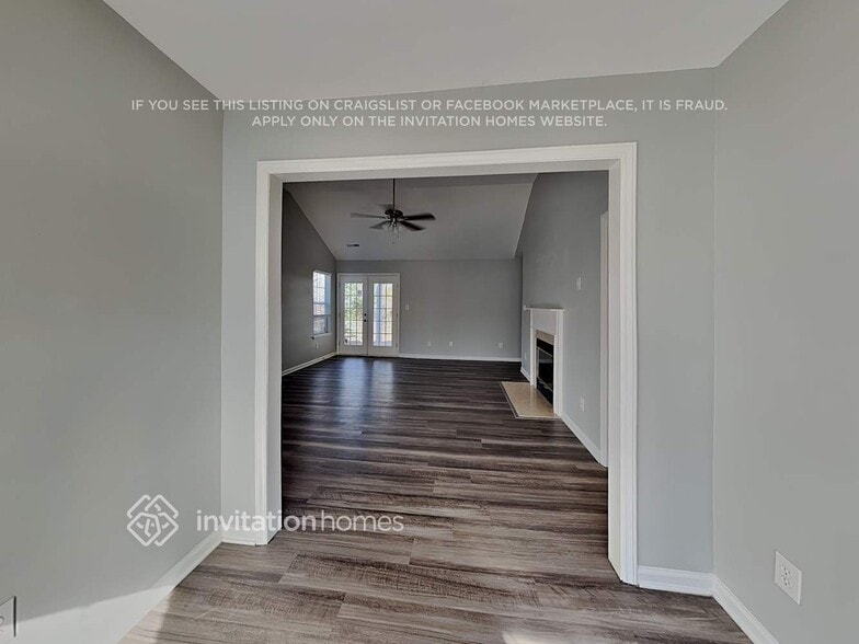 Building Photo - 9821 Stephen Thompson Ln