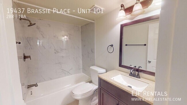 Building Photo - 19437 Brassie Pl