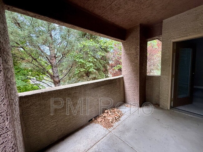 Building Photo - 900 S Meadows Pkwy