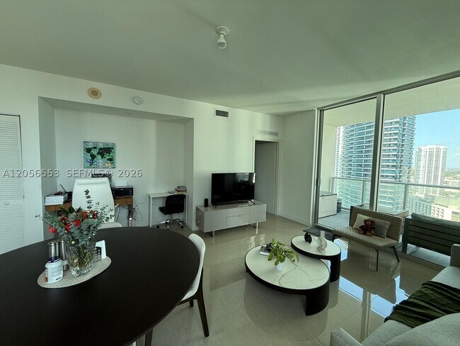 Building Photo - 300 S Biscayne Blvd