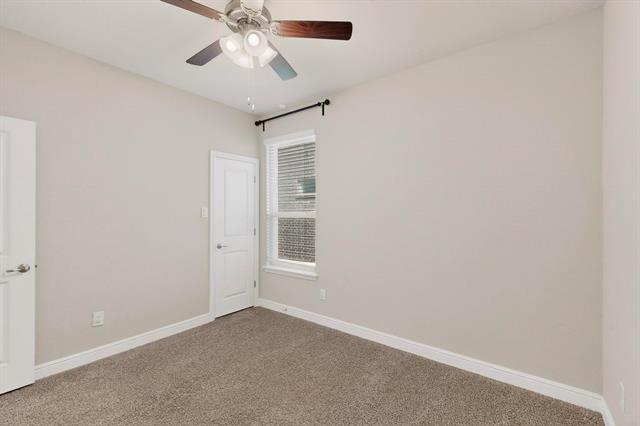 Building Photo - 625 Hogan Dr