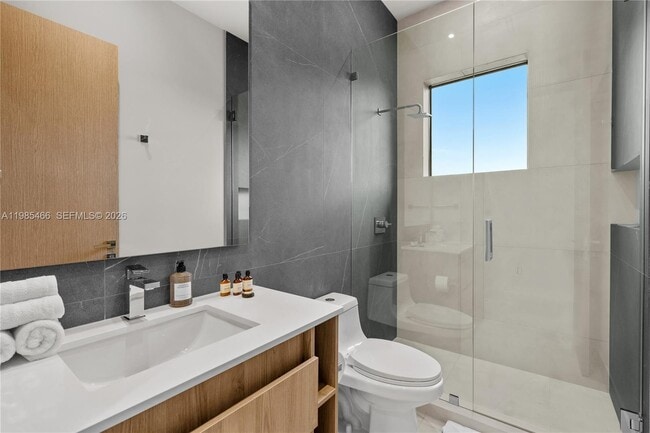 Building Photo - 245 NE 116th St