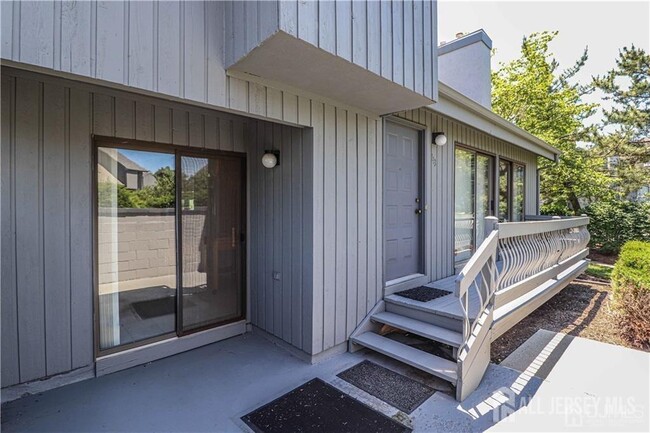 Building Photo - 180 Westgate Dr