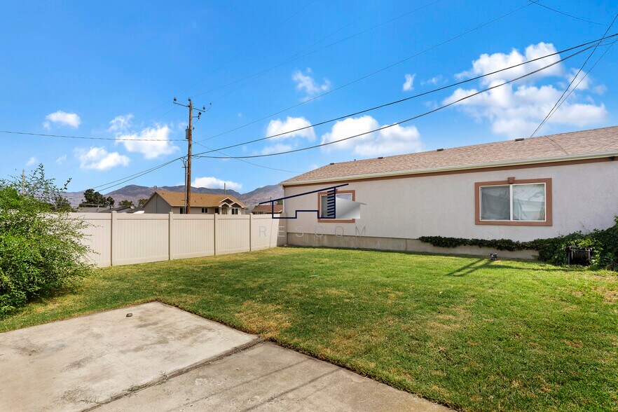 Building Photo - 167 E 4700 S