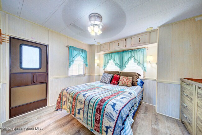 Building Photo - 283 Buffalo Pl