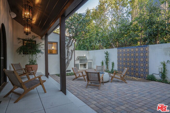 Building Photo - 4265 Denny Ave