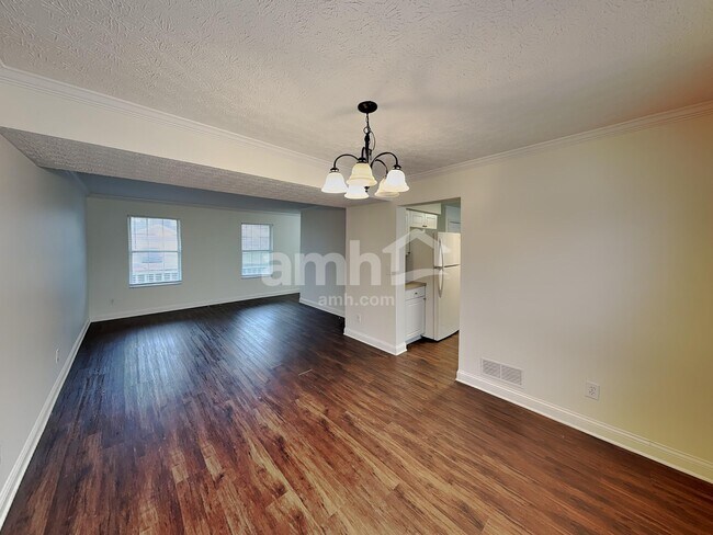 Building Photo - 328 Prairie Run Dr