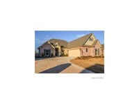 Building Photo - 4 Bedroom/3 Bath Home with Bonus Room in Gardens of Southgate