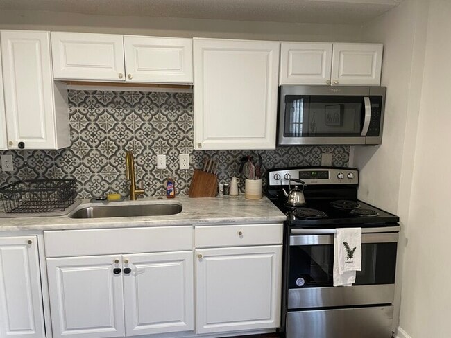 Building Photo - 101 Forestview Cir