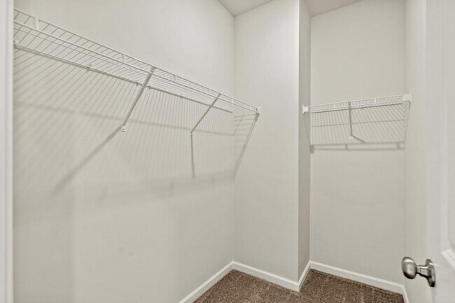 Building Photo - 222 Emmett Dr