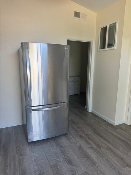 Fridge - 12376 Tioga Ct