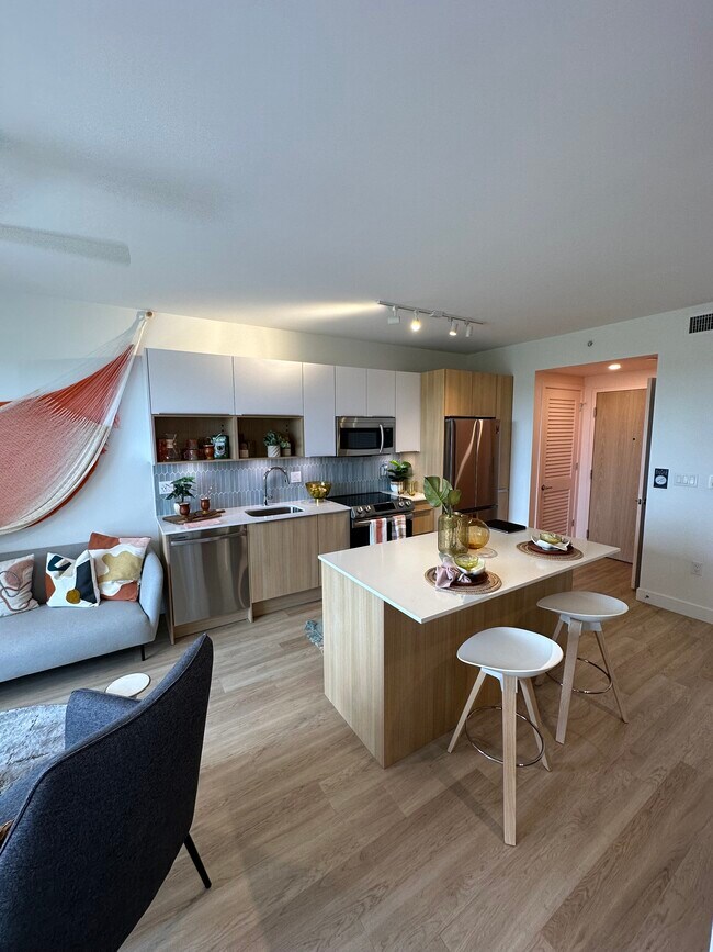 Building Photo - 598 NE 58th St