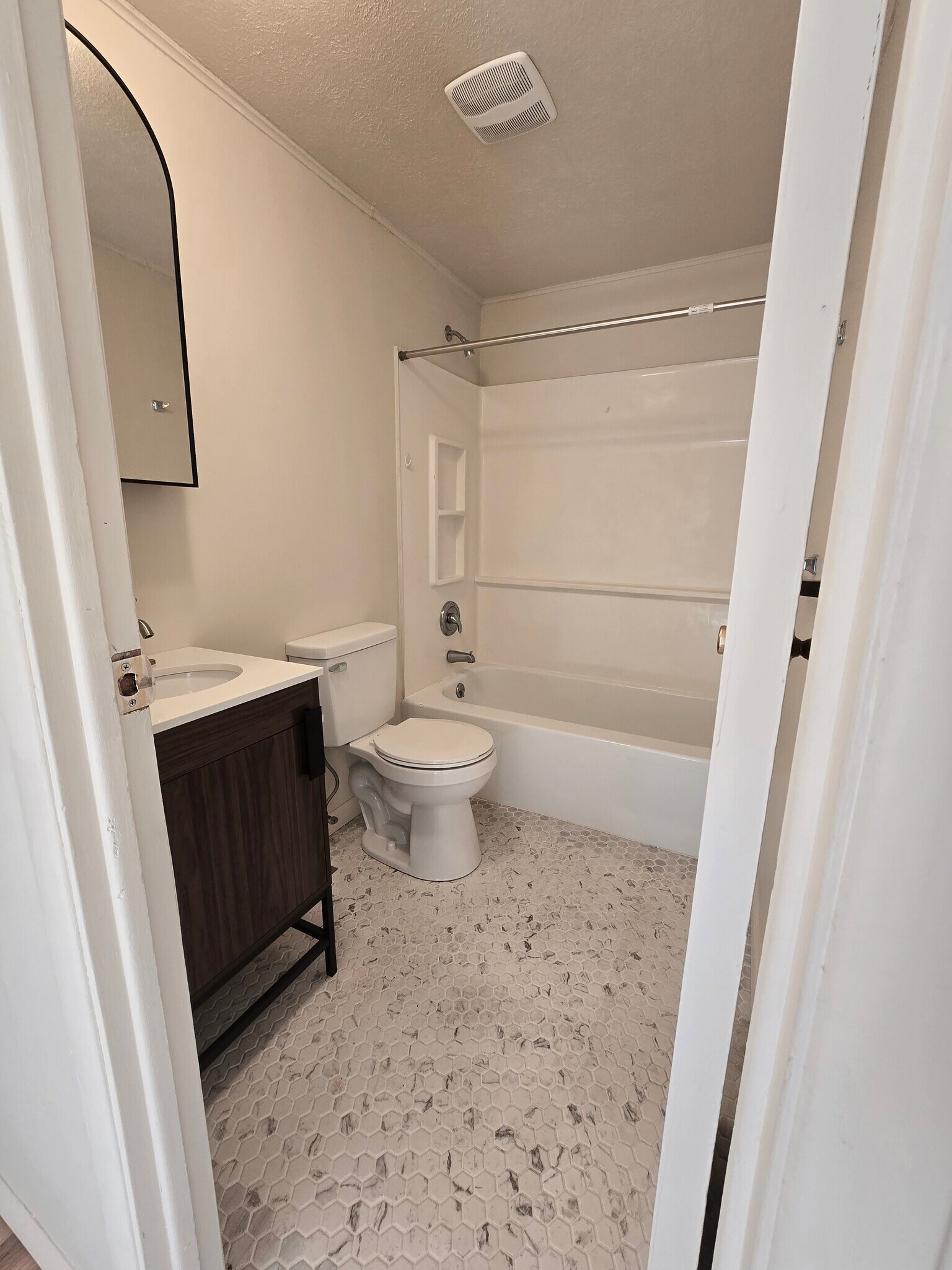 Building Photo - 168 Sackett Rd