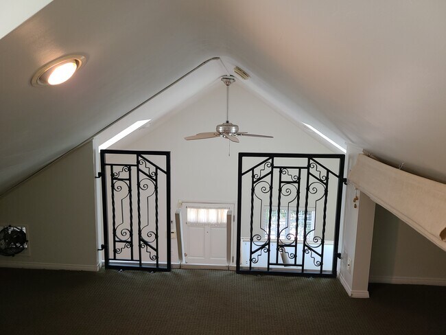 Building Photo - 14651 Huston St